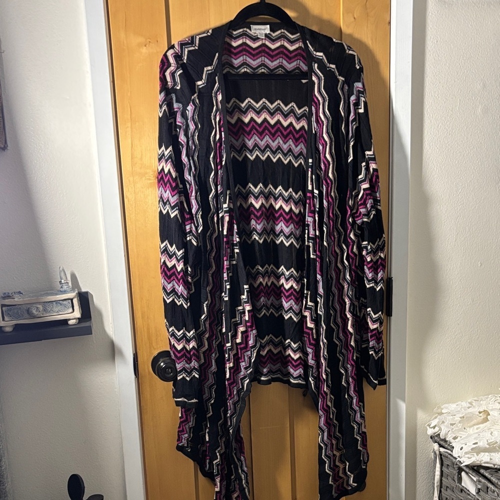 Avenue Chevron Knit Cardigan in Black, Pink, and Cream